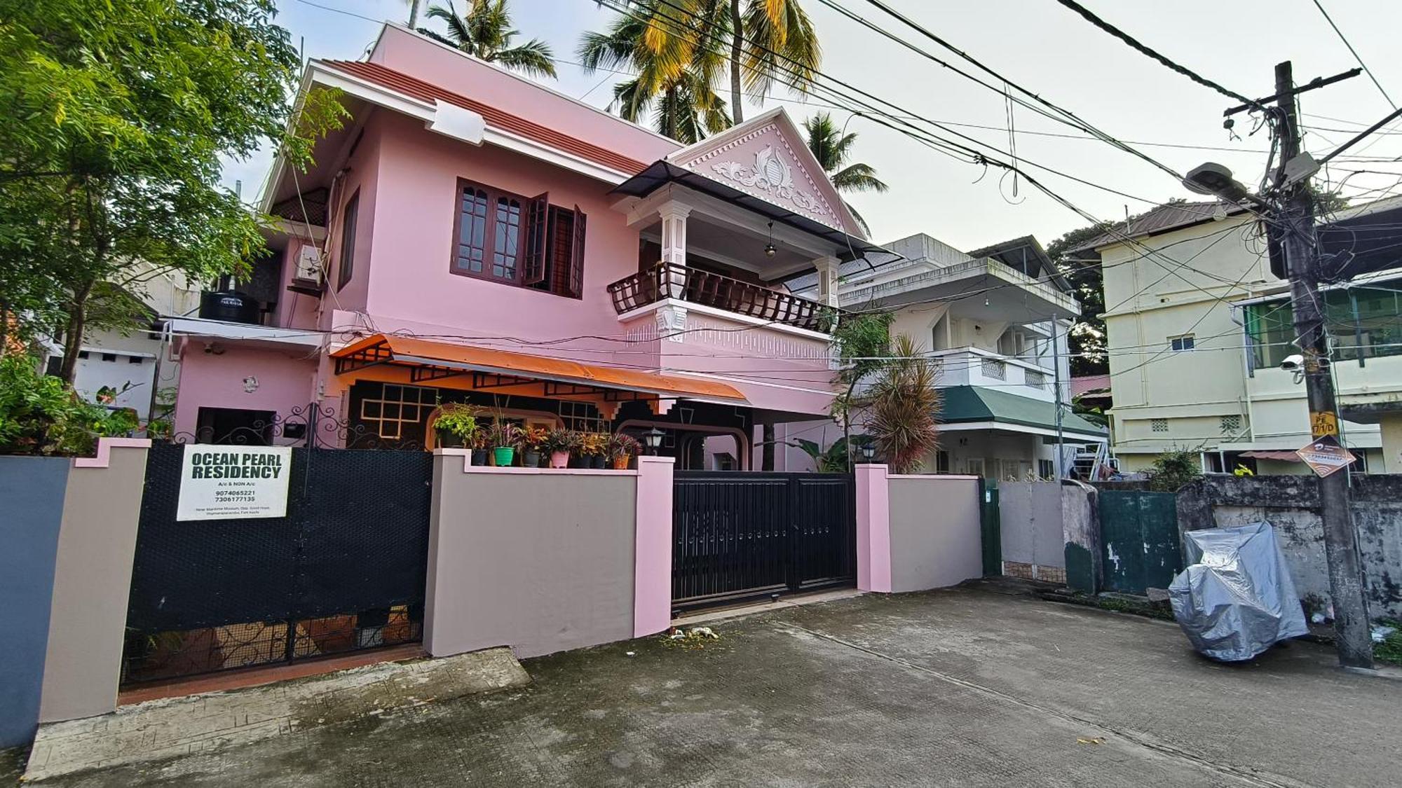 Ocean Pearl Residency Apartment Kochi Exterior photo